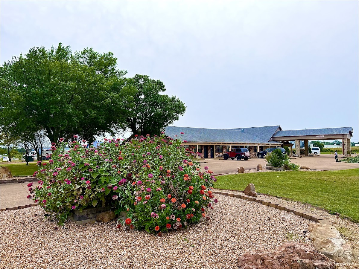 Owensville Motor Inn